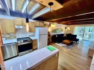 Photo #1: 250058412 Listing 