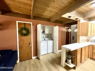 Photo #2: 250058412 Listing 