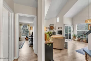 Photo #5: 250058504 Listing 