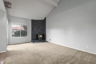 Photo #2: 250058515 Listing 