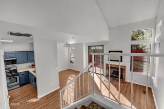 Photo #2: 250058571 Listing 