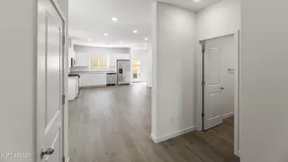 Photo #1: 250058604 Listing 