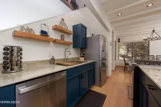 Photo #2: 250058620 Listing 