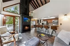 Photo #2: 250058638 Listing 