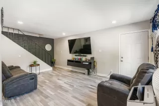 Photo #3: 250058689 Listing 