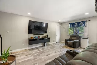 Photo #4: 250058689 Listing 