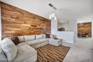 Photo #2: 250058734 Listing 