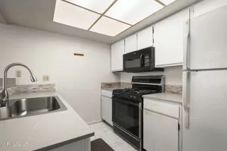 Photo #2: 250058929 Listing