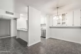 Photo #5: 250058962 Listing