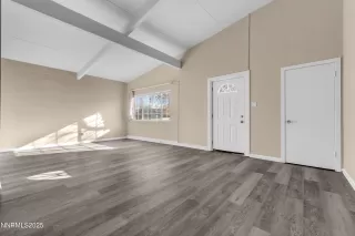 Photo #6: 250058964 Listing