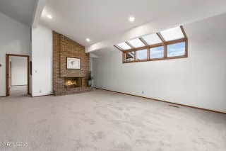 Photo #4: 250058999 Listing