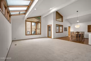 Photo #6: 250058999 Listing