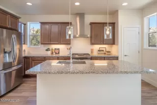 Photo #1: 250059001 Listing