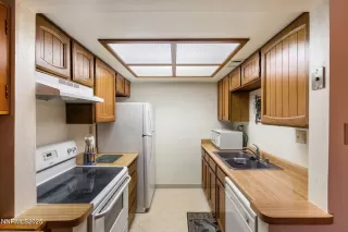 Photo #5: 250059002 Listing