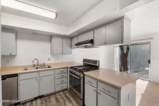 Photo #5: 250059007 Listing