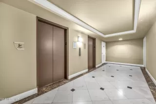 Photo #5: 250059021 Listing