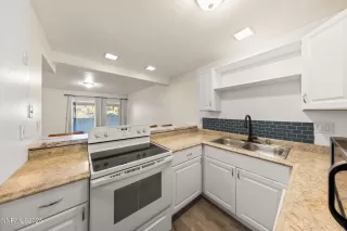 Photo #3: 250059028 Listing