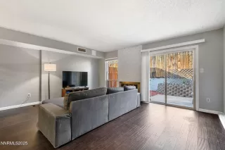 Photo #5: 250059031 Listing