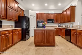 Photo #4: 250059040 Listing