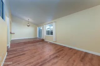 Photo #2: 250059055 Listing