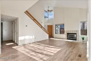 Photo #3: 250059158 Listing