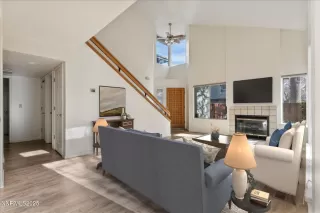 Photo #4: 250059158 Listing