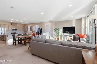 Photo #4: 250059265 Listing 