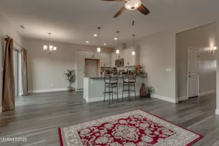 Photo #3: 250059284 Listing