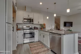 Photo #5: 250059284 Listing