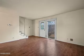 Photo #3: 250059299 Listing 