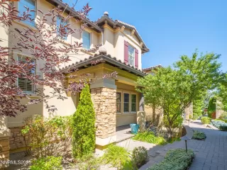 More Details about MLS # 250059305 : 3985 SAN DONATO LOOP