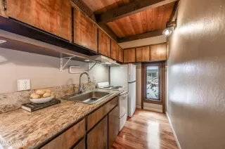 Photo #1: 250059313 Listing 