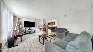 Photo #6: 250059320 Listing 