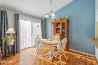 Photo #5: 250059383 Listing