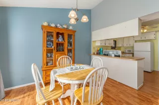 Photo #6: 250059383 Listing