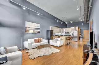 Photo #4: 260000027 Listing