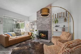 Photo #3: 260000276 Listing