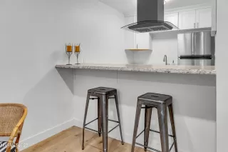 Photo #2: 260000287 Listing