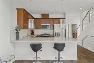 Photo #5: 260000374 Listing 