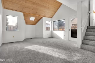 Photo #3: 260000402 Listing