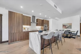 Photo #5: 260000416 Listing 