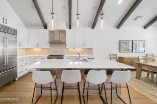 Photo #3: 260000462 Listing