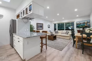 Photo #3: 260000507 Listing