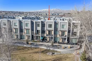 Photo #2: 260000561 Listing 