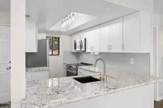 Photo #6: 260000642 Listing 