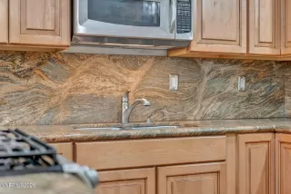 Photo #6: 260000684 Listing 