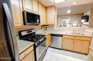 Photo #4: 260000700 Listing 