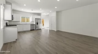 Photo #5: 260000745 Listing 