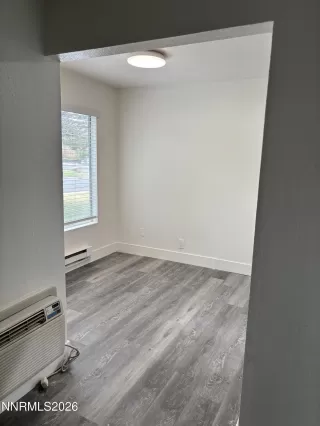 Photo #5: 260000752 Listing