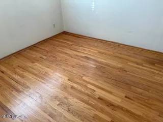 Photo #3: 260000787 Listing 